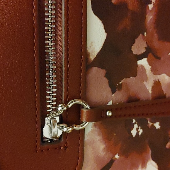 CHAPS Ladies Shoulder Cranberry Colored Purse - Picture 4 of 7